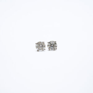 Diamond studs